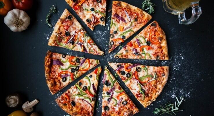 Cómo hacer una pizza rica y saludable en casa